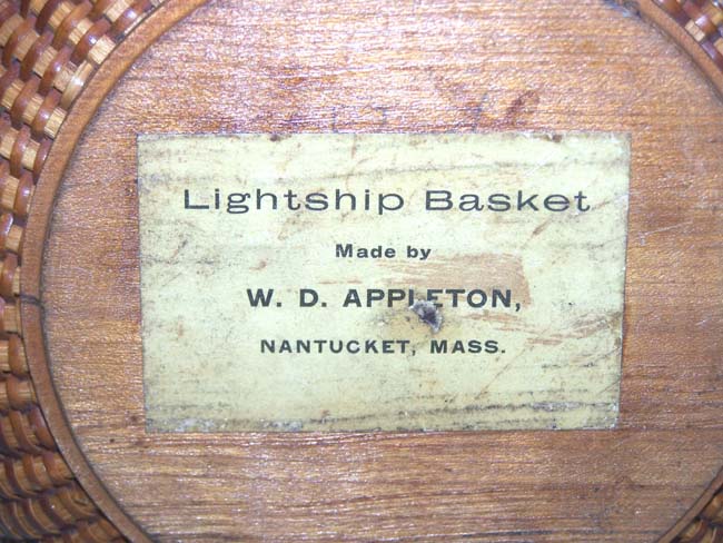 A 'Mint condition' William D. Appleton signed Nantucket Lightship Basket circa 1880-1890. — image 4